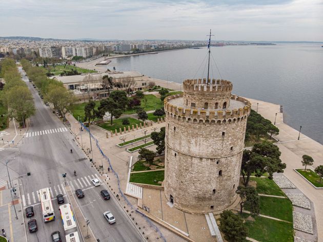Θεσσαλονίκη: Στο 98% η πληρότητα στις ΜΕΘ, «βράζει» από κρούσματα η Βόρεια
