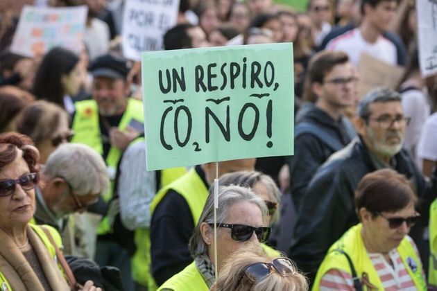 Concentración en Madrid contra la emergencia