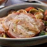 Κυριακάτικο τραπέζι: Γουρουνόπουλο στο φούρνο και ταρτάκια με