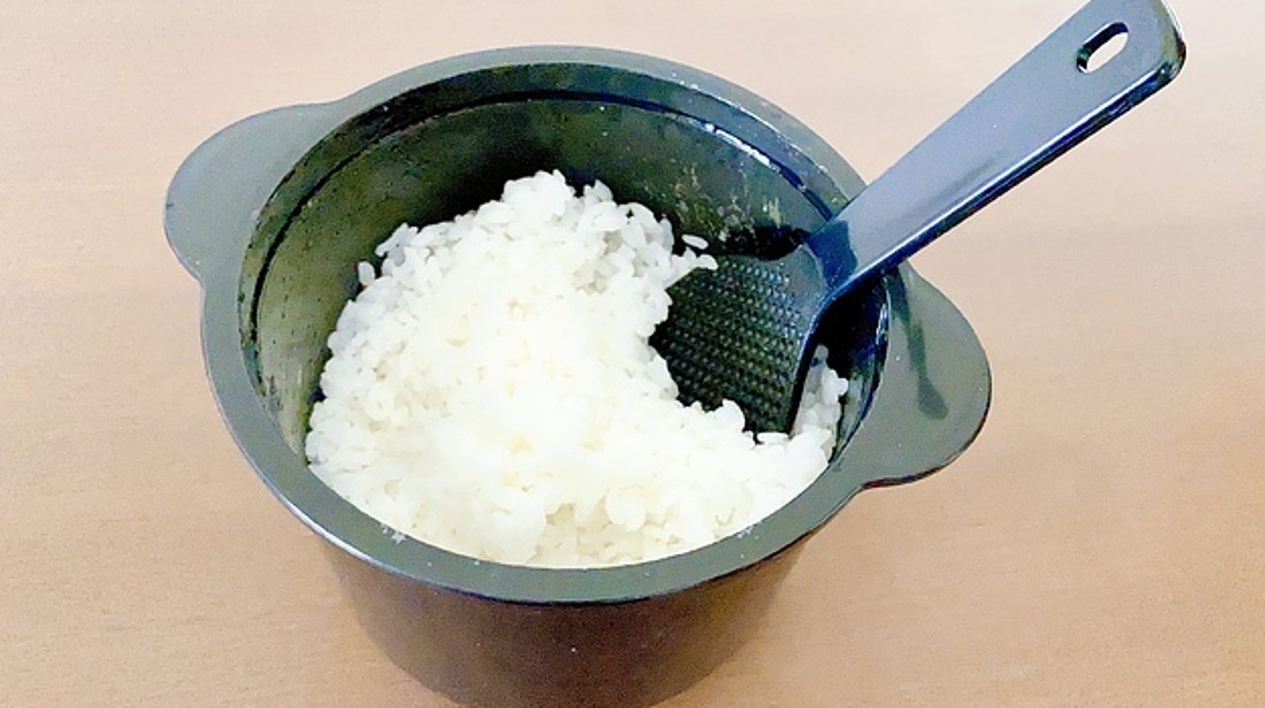 電子レンジでお米が炊ける 電子レンジ専用炊飯器 をレビュー 気になる使い方 お味は ハフポスト Life