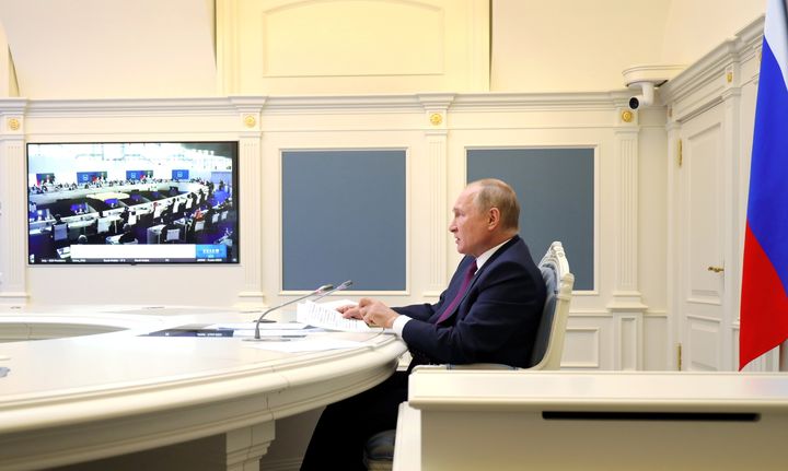 Ο Ρώσος πρόεδρος Βλαντιμίρ Πούτιν παρευρίσκεται στη σύνοδο των ηγετών της G20 μέσω σύνδεσης βίντεο στη Μόσχα, Ρωσία, 30 Οκτωβρίου 2021. Sputnik/Evgeniy Paulin/Κρεμλίνο μέσω του REUTERS