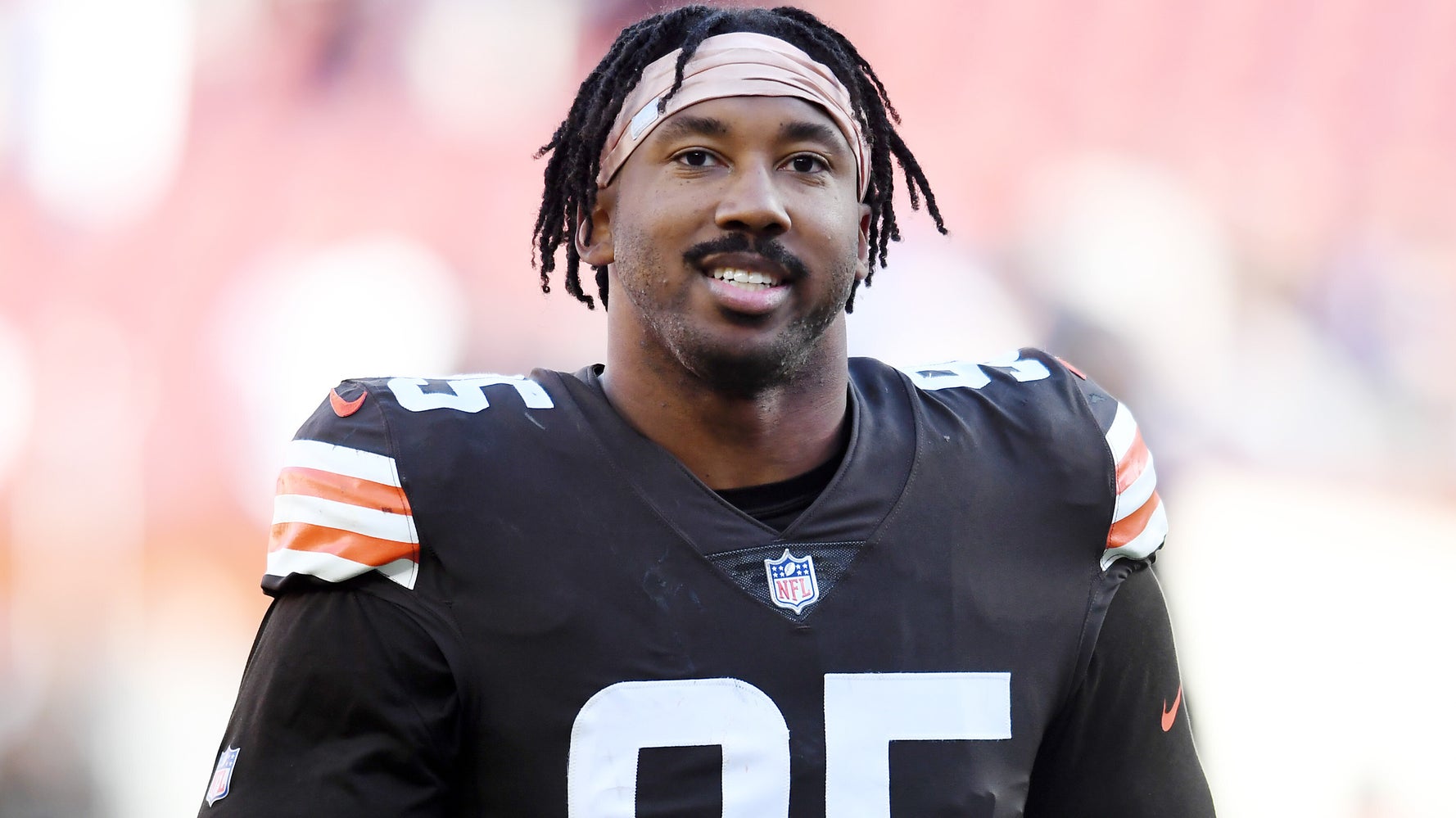 Look: Myles Garrett takes Bengals to the Upside Down with epic Halloween  costume