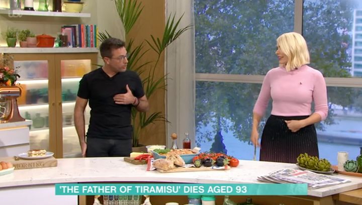 This Morning S Gino D Acampo Catches Holly Willoughby And Phillip Schofield Off Guard With