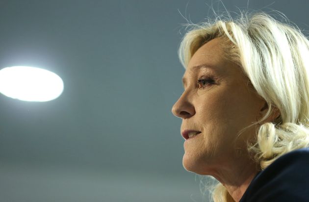 Marine le Pen lors d'une conférence de presse à Bruxelles le 22 octobre 2021.