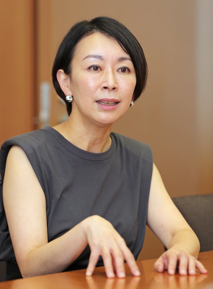 山尾志桜里さん これからは仕事も菅野志桜里 通称使用をやめることを報告 ハフポスト News 山尾志桜里さん これからは仕事も菅野志桜里 通称使用をやめることを報告 ハフポスト News