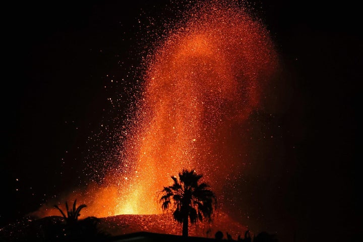 El volcán en erupción de Cumbre Vieja, en La Palma.