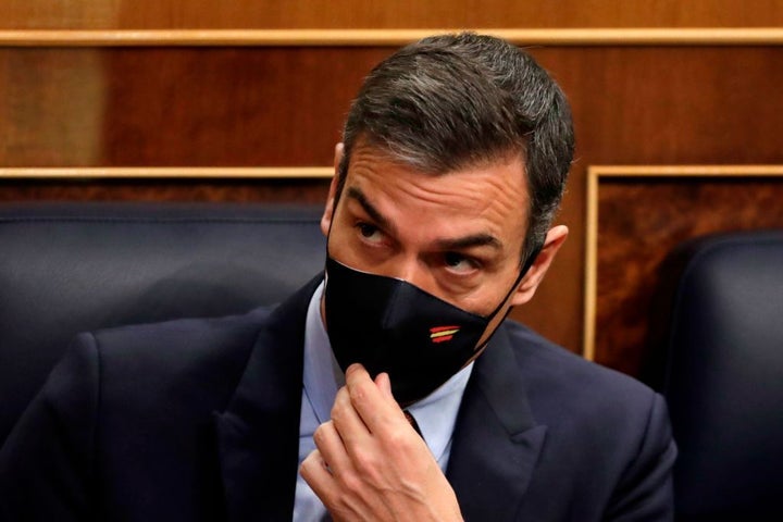 El presidente del Gobierno, Pedro Sánchez, en su escaño del Congreso.