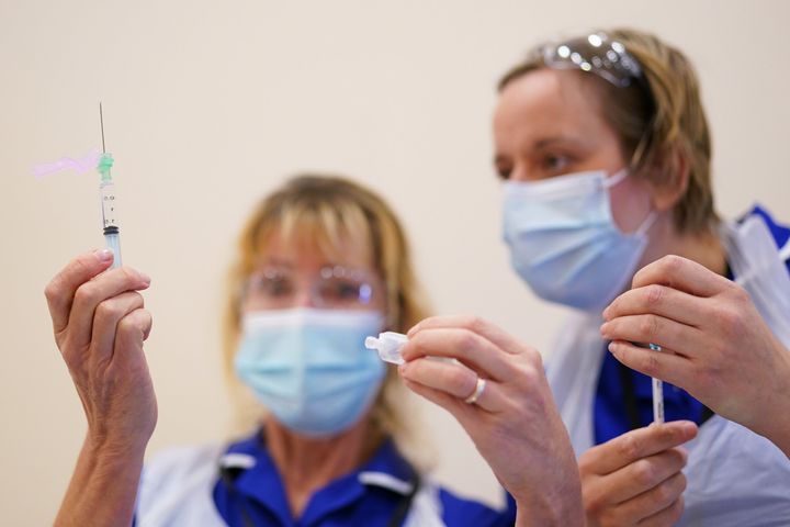 NHS staff must all get vaccinated, according to the government's latest announcement
