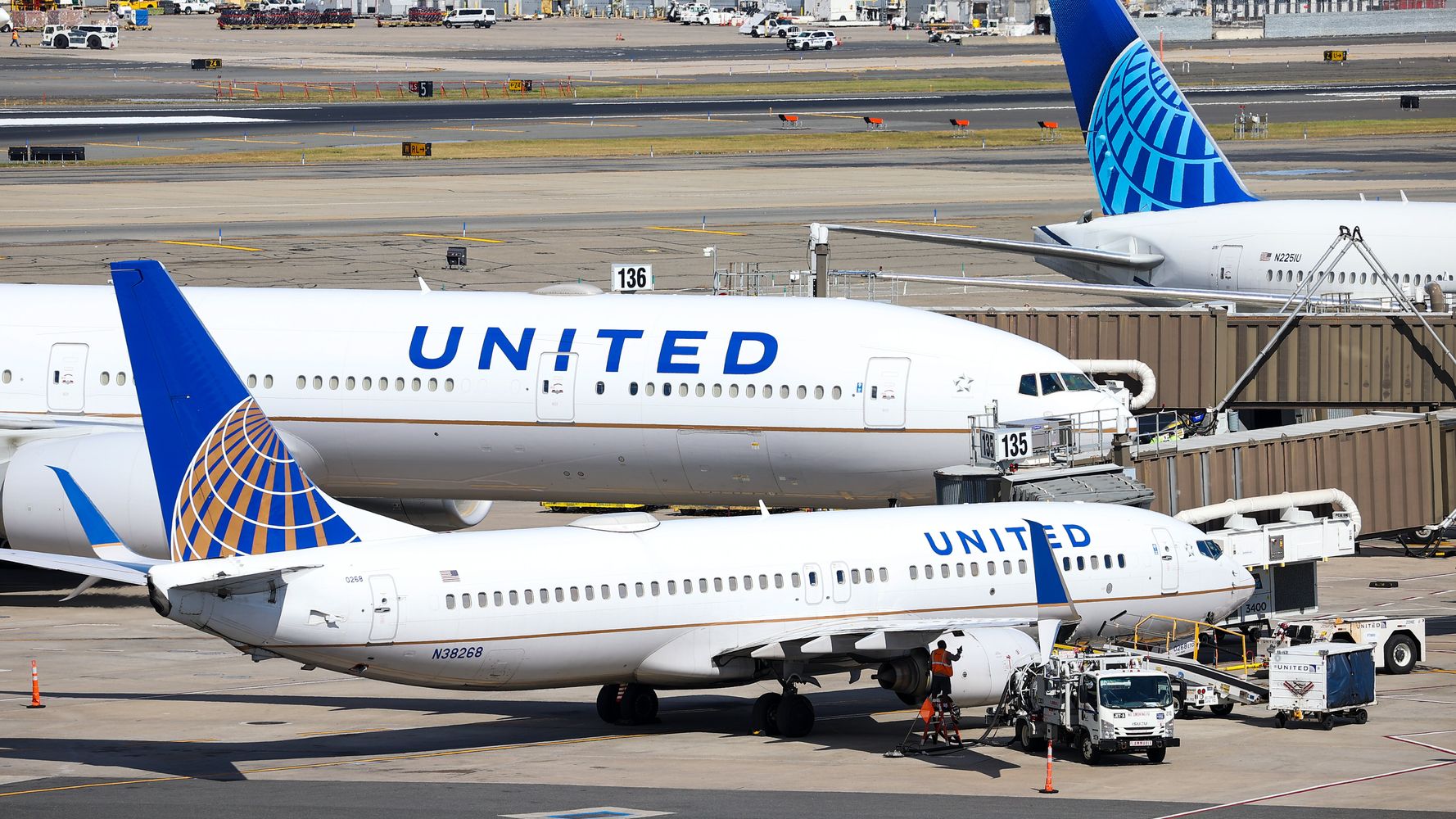 Federal Judge Upholds United Airlines' Vaccine Mandate For Workers ...