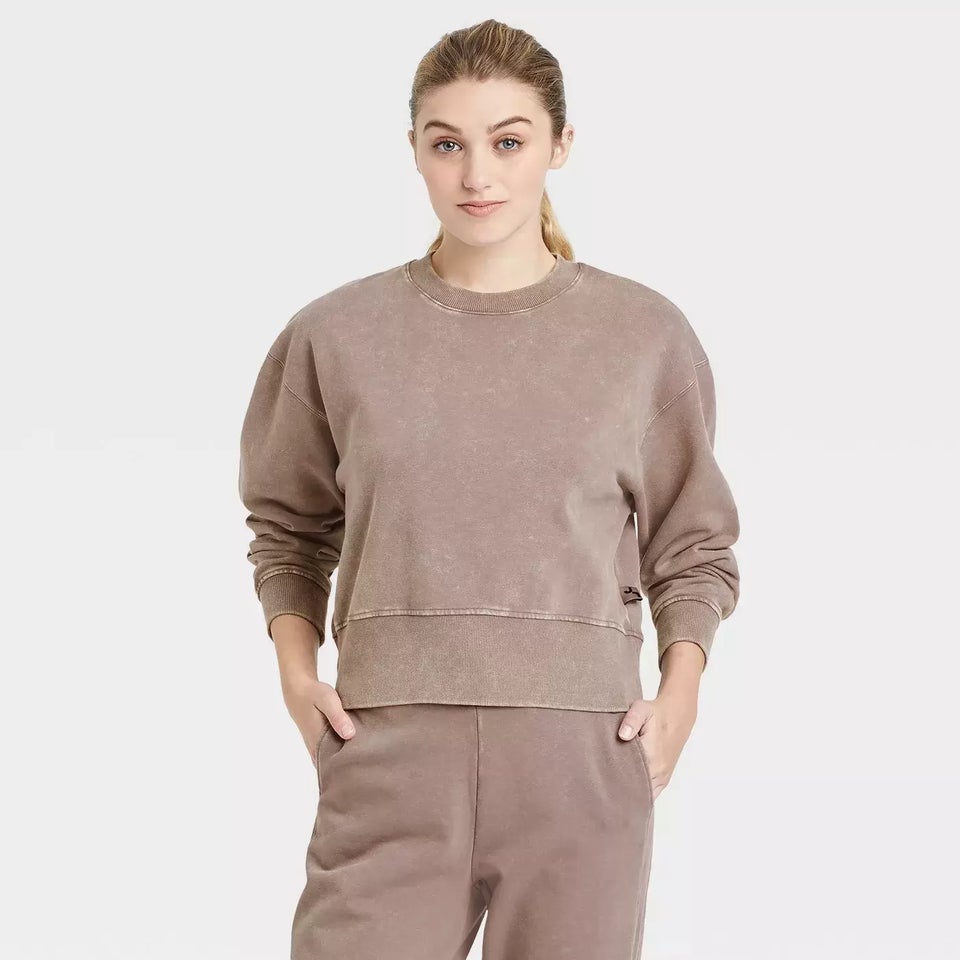 Sweatpants And Sweatshirts You Can Wear For Work, And No One Will Know