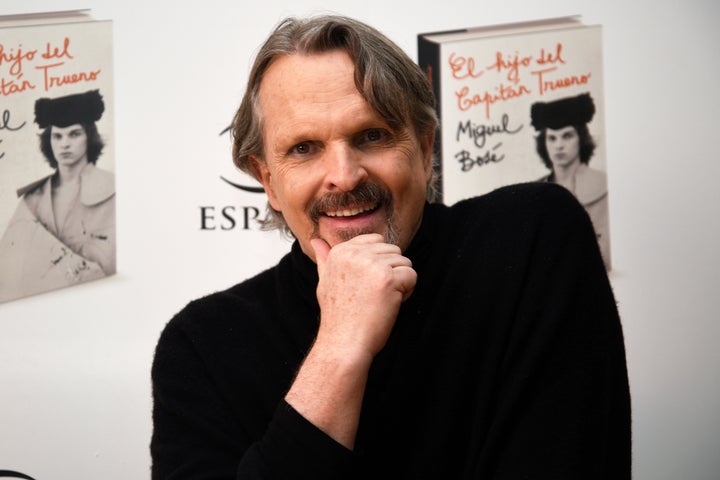 Miguel Bosé, cantante.