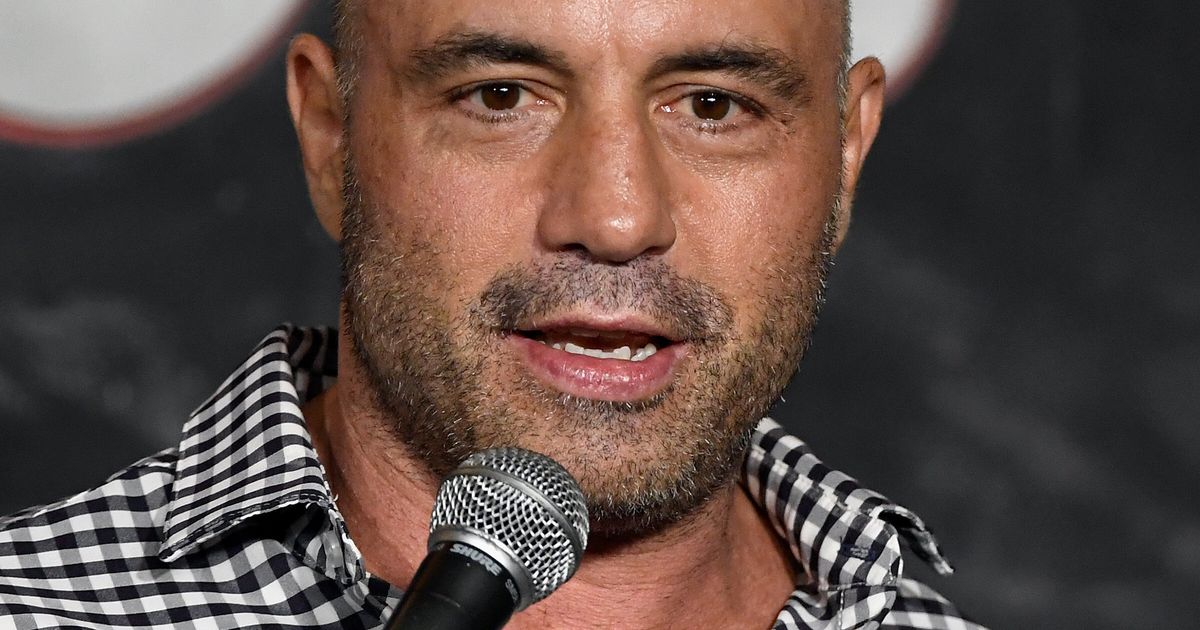 Joe Rogan Claims He Could Perform Oral Sex On Himself 'If I Wanted To ...