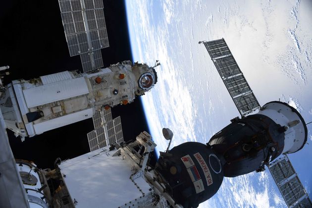Le module Nauka s'arrimant à l'ISS le 29 juillet 2021 (photo d'illustration: Oleg Novitskiy/Roscosmos/Handout...