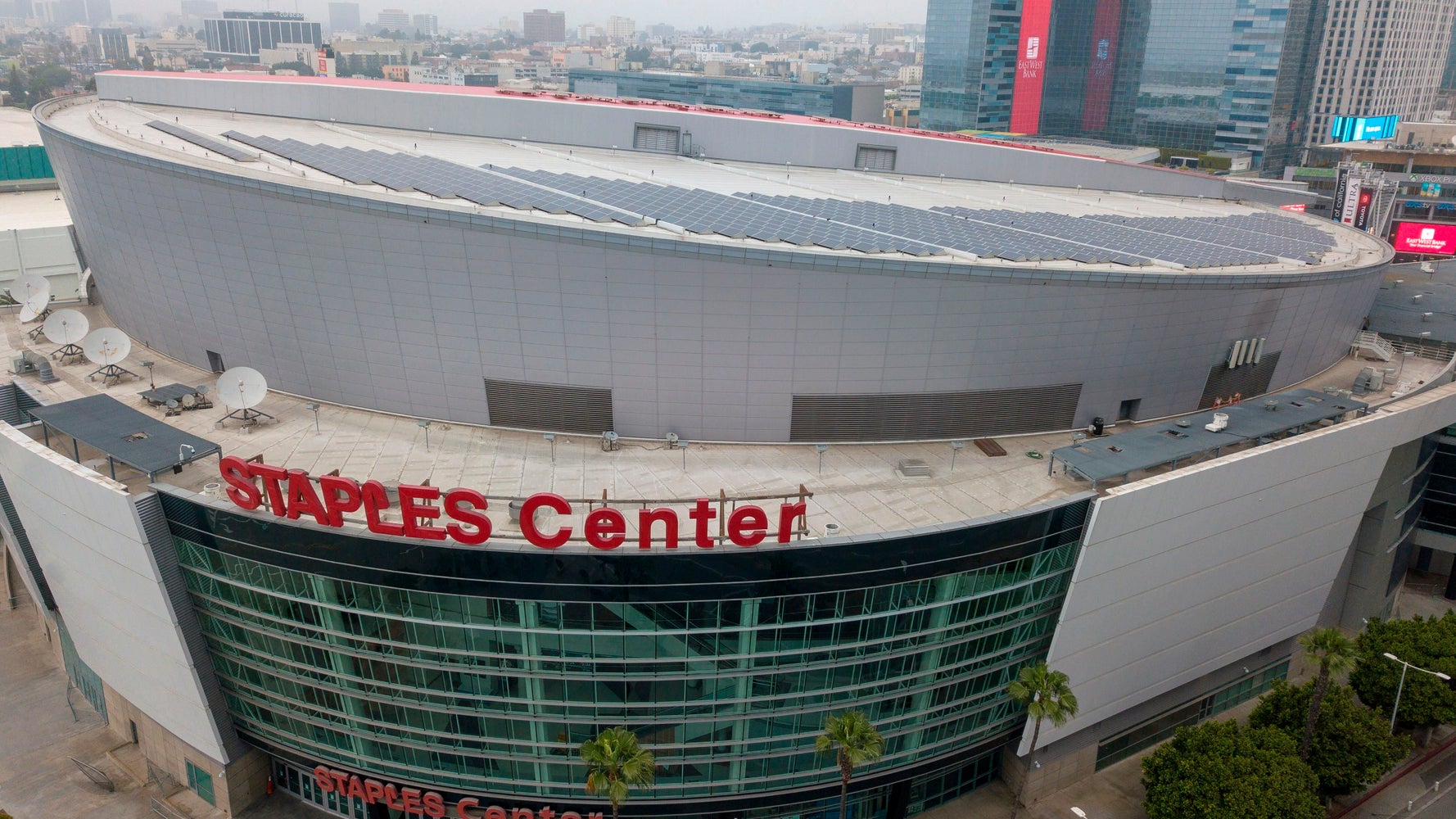 Woman shopping at the Lakers store at Staples Center. News Photo