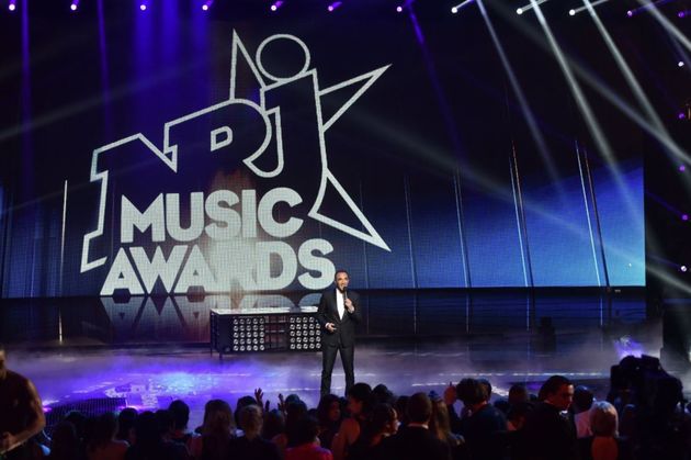 Nikos Aliagas sur la scène des NRJ Music Awards lors d'une précédente édition sur