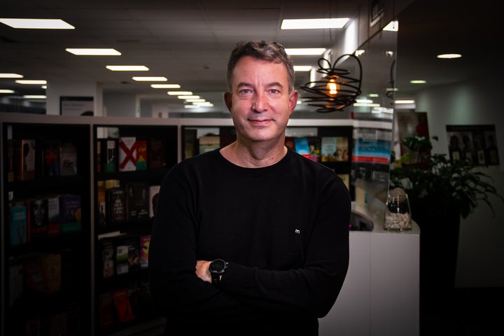 El médico César Carballo.