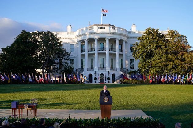 Joe Biden devant la Maison Blanche le 15 novembre 2021. 