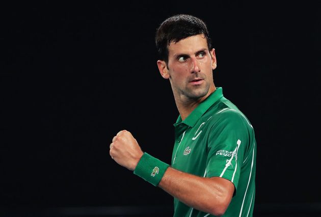 Djokovic, ora Parigi apre le porte: green pass come guarito entro sei mesi