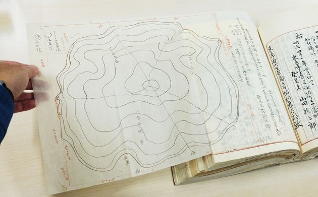 国立公文書館に所蔵されている「中ノ鳥島」の実測図とされる図面