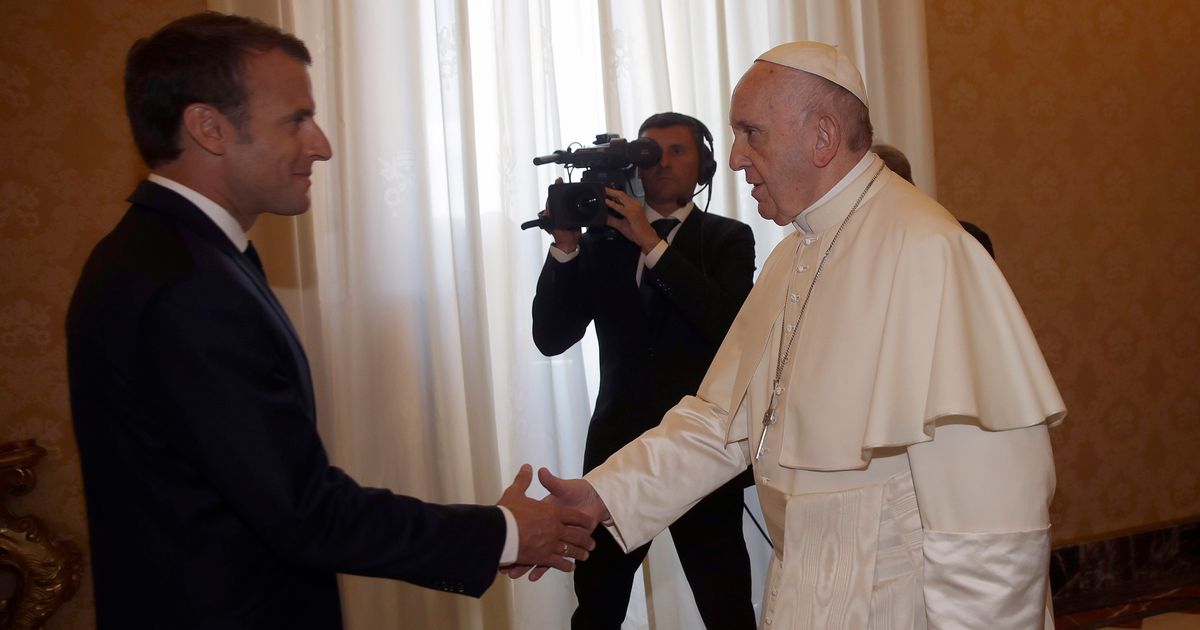 Emmanuel Macron peut-il convaincre le pape François de venir en France?
