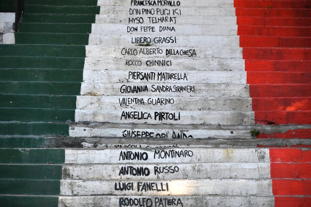 La "Quarta Mafia" uccide e corrompe, è la nuova emergenza nazionale La "Quarta Mafia" uccide e corrompe, è la nuova emergenza nazionale