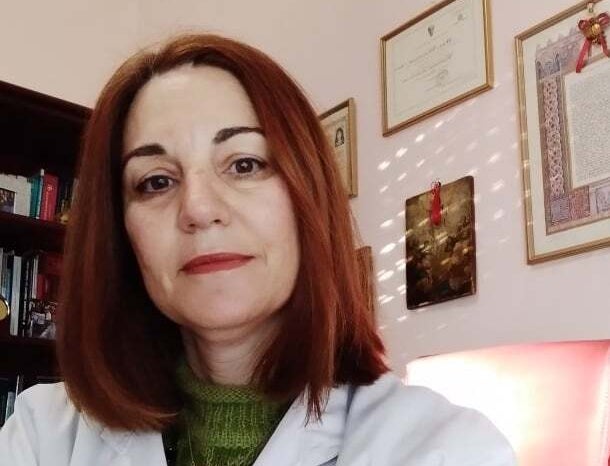 Η πνευμονολόγος Θεώνη...