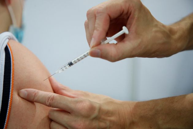 trouver une 3e dose de vaccin sans doctolib voici comment faire le huffpost