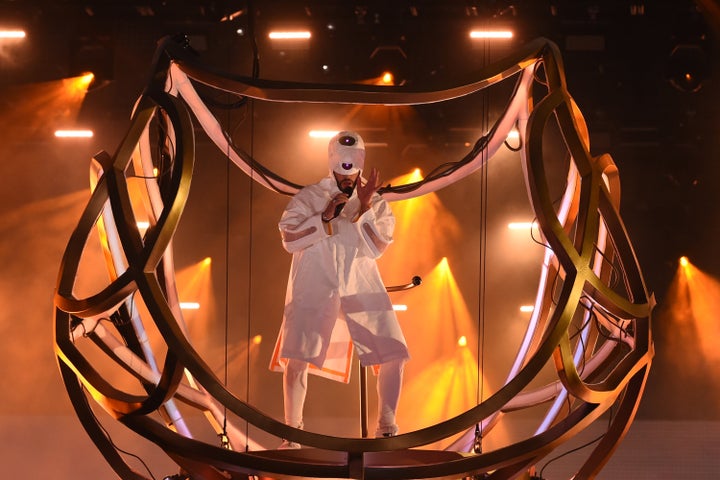 Bad Bunny, en una reciente actuación en los 'American Music Awards'