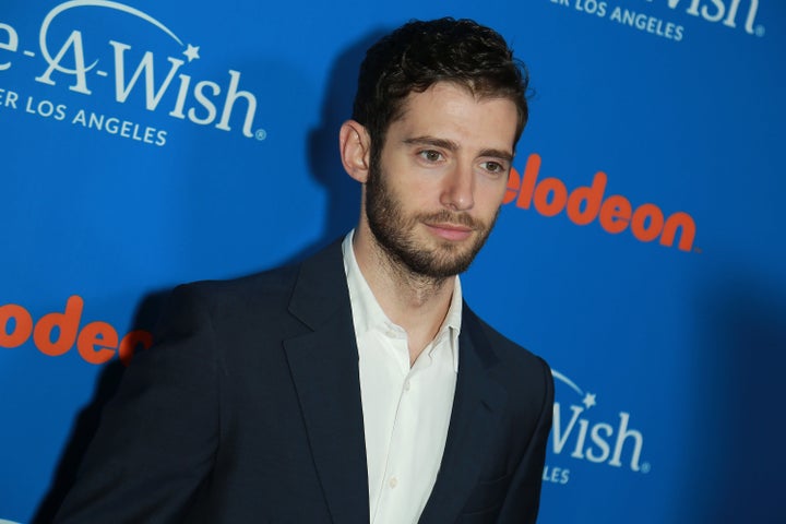 Actor Julian Morris starred as Dr. Wren Kingston on "Pretty Little Liars."