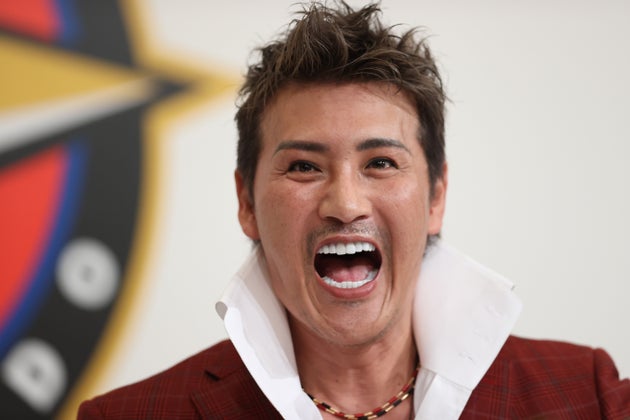 選手の家族も ファミリー 新庄剛志監督が公開した写真にsnsで反響 ハフポスト 選手の家族も ファミリー 新庄剛志監督が公開した写真にsnsで反響 ハフポスト