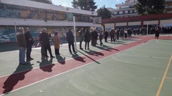 Εκλογές ΚΙΝΑΛ: Μεγάλη συμμετοχή στην μάχη της κάλπης - Οι δηλώσεις των