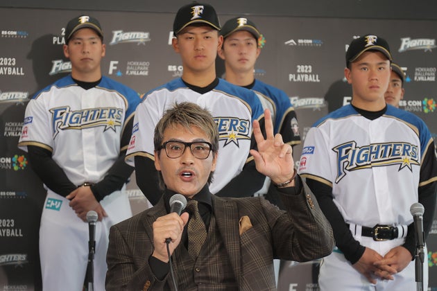 新庄剛志監督が ファンから愛される選手になりたい の言葉にダメ出し その理由は ハフポスト 新庄剛志監督が ファンから愛される選手になりたい の言葉にダメ出し その理由は ハフポスト