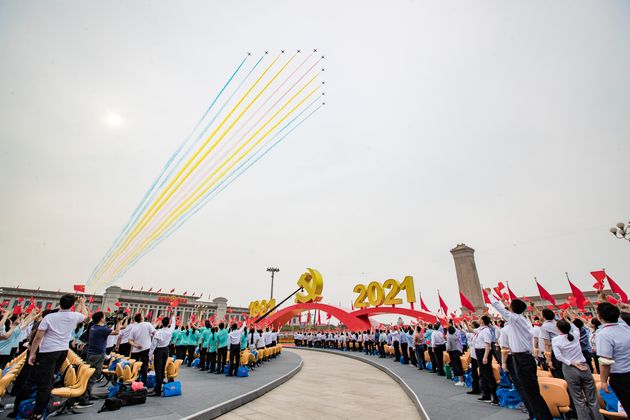 Η Κίνα άλλαξε τον καιρό για να έχει καθαρό ουρανό στους εορτασμούς για τα 100 χρόνια