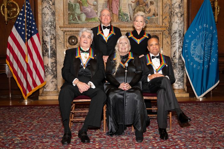 Kennedy Center honorees Justino Díaz, Lorne Michaels, Joni Mitchell, Bette Midler, and Berry Gordy posed for their photo on Saturday. 