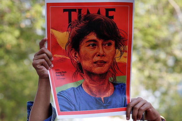 Aung San Suu Kyi nelle mani dei generali, col placet di Cina e Russia Aung San Suu Kyi nelle mani dei generali, col placet di Cina e Russia