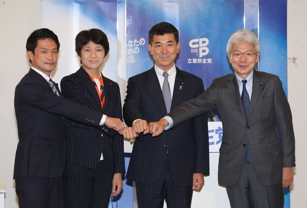 （左から）小川淳也政調会長、西村智奈美幹事長、泉健太代表、逢坂誠二代表代行
