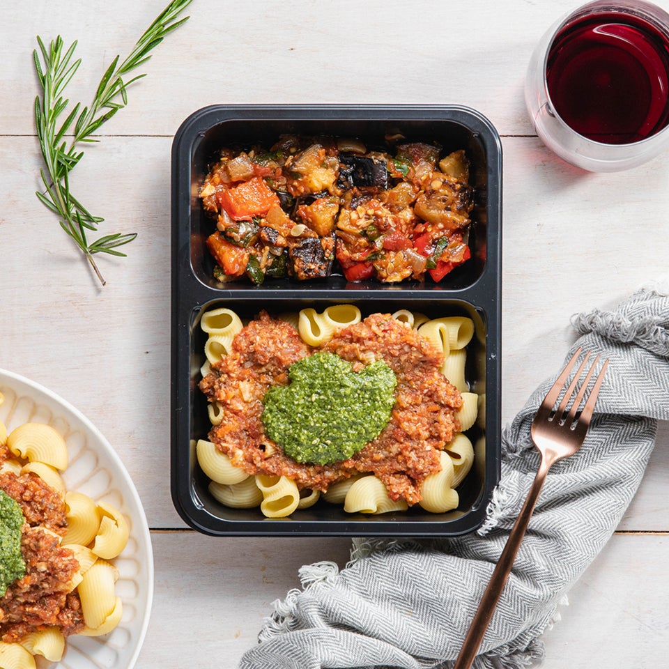 The Best Meal Kits For Older People Who Live Alone 33 61af96782100001ecc700f3f