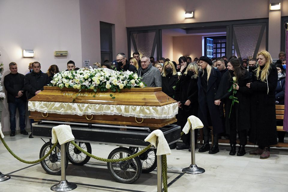 Θρήνος και συγκλονιστικές στιγμές στην κηδεία του Στέβαν