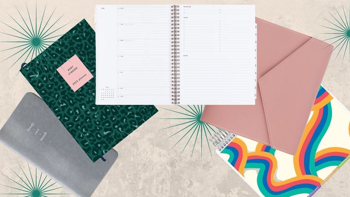 Set goals for the year and map out your week with the pocket books, hard cover planners, spiral agendas, binder organizers and academic planners.