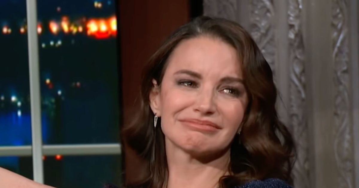 Kristin Davis Breaks Down In Tears Remembering Late Sex And The City Co Star Willie Garson