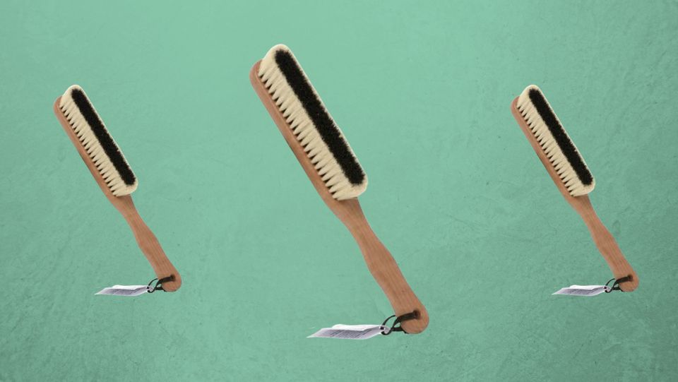 How To Use A Cashmere Comb 