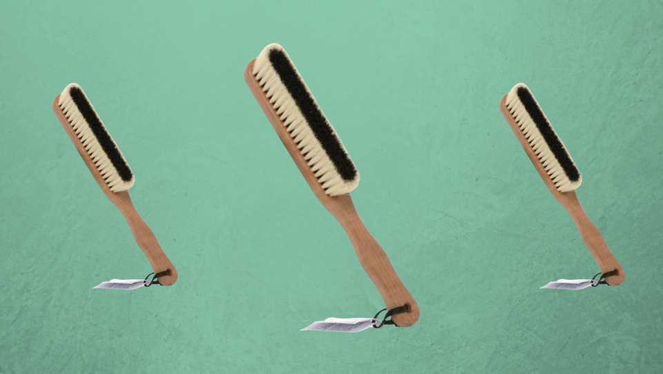 How To Use A Cashmere Comb 