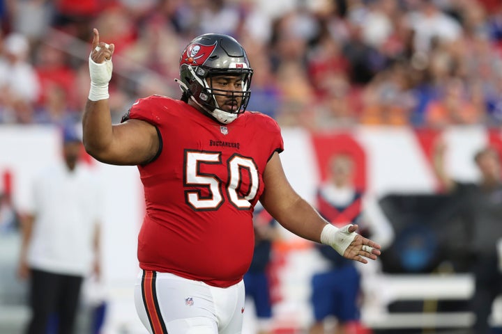 Nfl選手 ひとりでユニフォーム脱げず挫折 2カ月後に克服 その瞬間がテレビに映り込む 動画 ハフポスト World Nfl選手 ひとりでユニフォーム脱げず挫折 2カ月後に克服 その瞬間がテレビに映り込む 動画 ハフポスト World