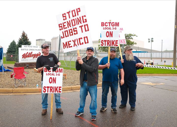 Kellogg's workers on strike in Battle Creek, Michigan.