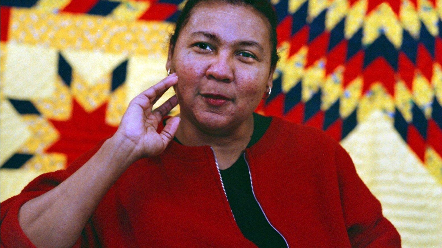 12 Tweets That Show Why bell hooks Mattered So Fiercely To So Many - Vimarsana News