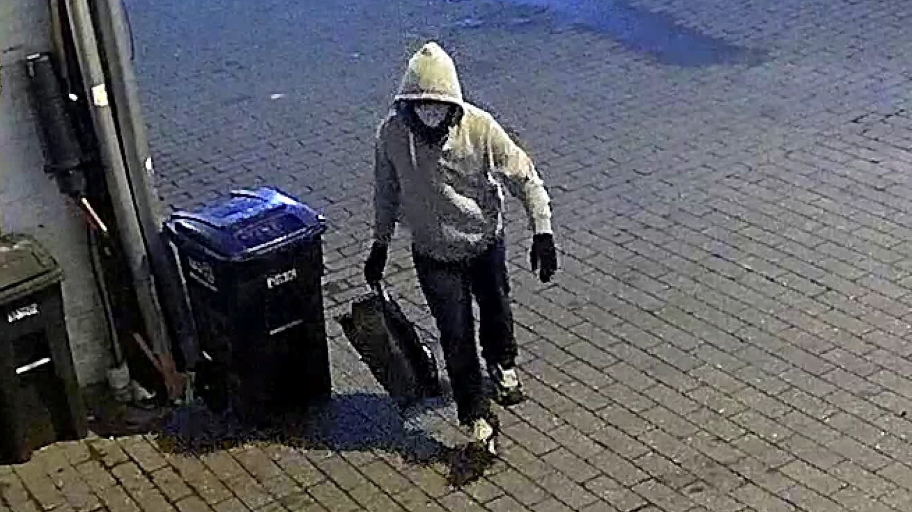 1 Year After Deadly Capitol Attack, Pipe Bomb Suspect Remains A Mystery - Vimarsana News