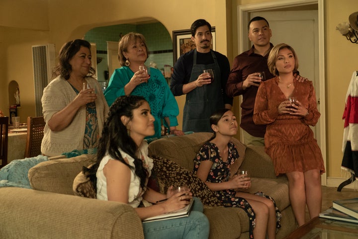 Laura Patalano as Beatriz, Karrie Martin as Ana, Alma Martinez as Lupe, Carlos Santos as Chris, Bianca Melgar as Nayeli, JJ Soria as Erik, Annie Gonzalez as Lidia in "Gentefied."