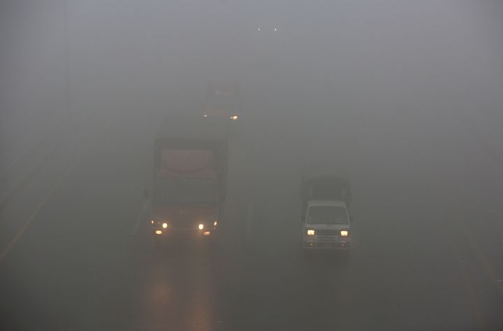 Πυκνή ομίχλη στο Πακιστάν (17 Δεκεμβρίου 2021)