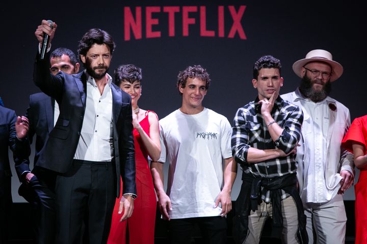 Los actores de la serie de Netflix 'La casa de papel' en los cines Callao, en Madrid.