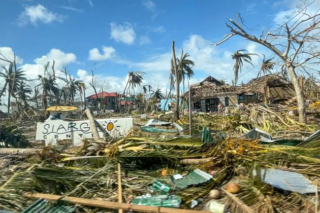Le typhon Rai a causé des pertes humaines et matérielles terribles aux Philippines, y compris...
